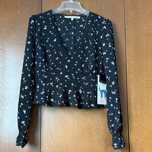 Celebrity Pink V Neck Peplum Top, NWT Sz Sm Ret $32